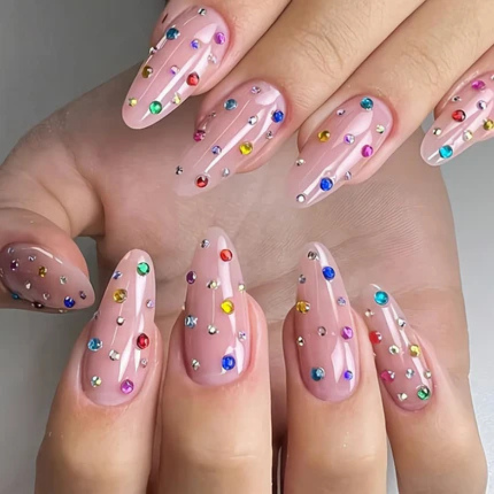 Strass pour Nail Art : Éclat et Élégance à Vos Ongles